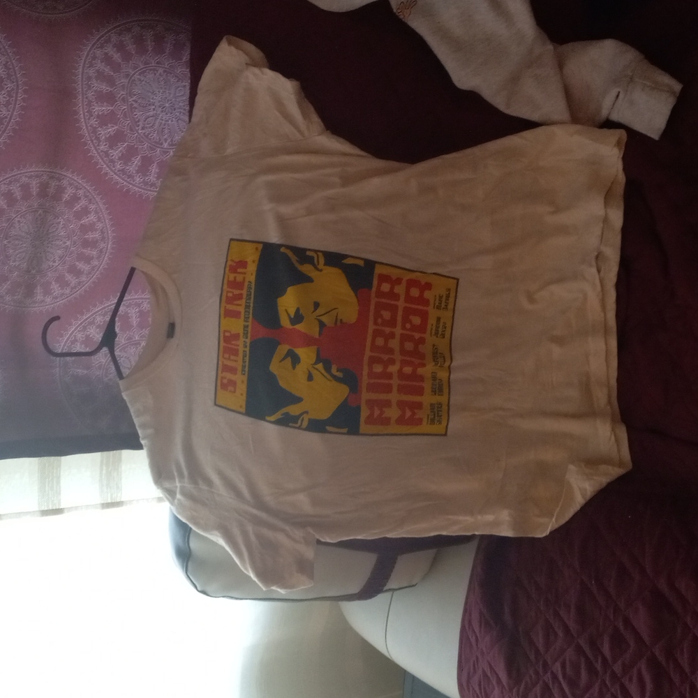Star trek Mirror Mirror Tee Sz large. Good condition.